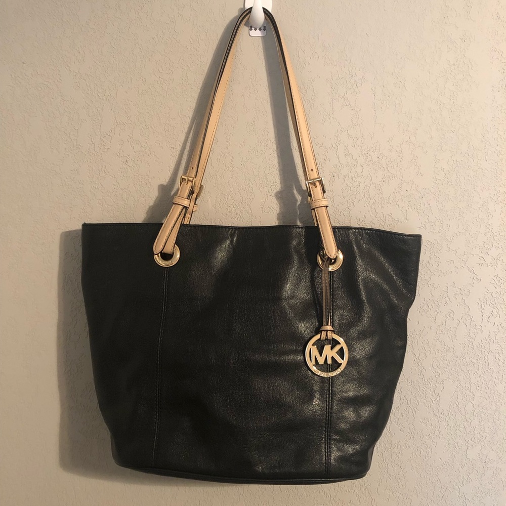 Michael Kors Hand Bag